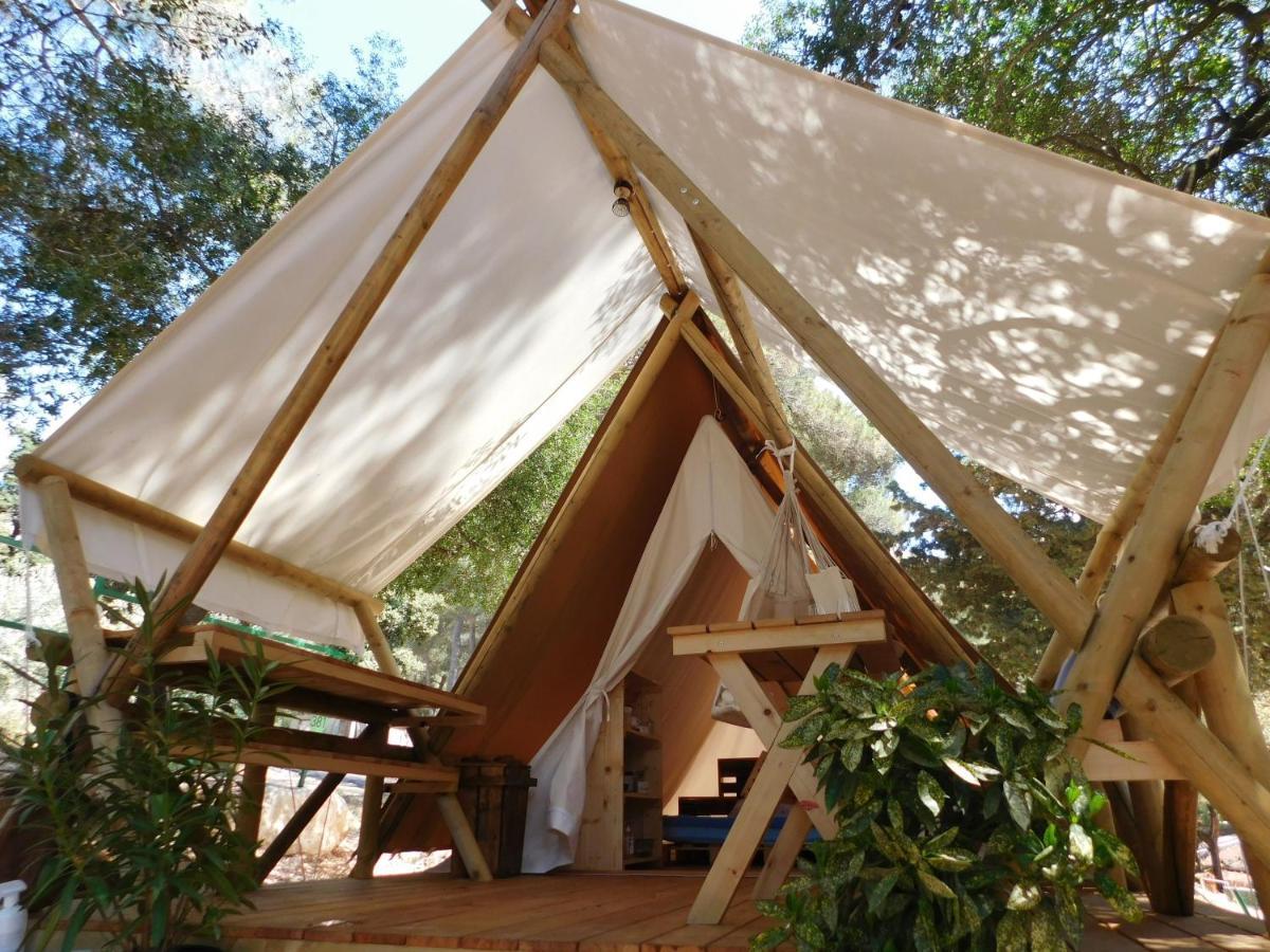 Отель Glamping Tent Ровинь Экстерьер фото